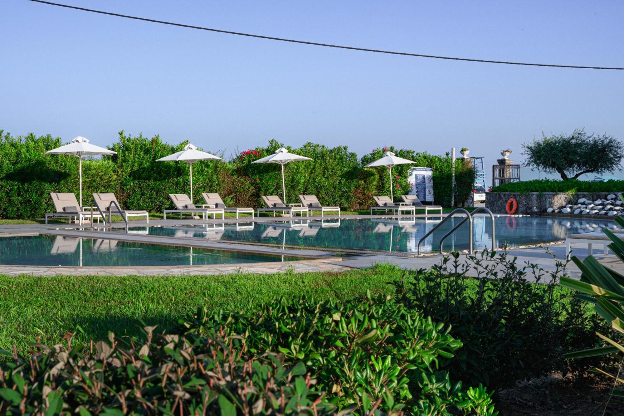 Restia Suites Exclusive Resort -Adults Only Almiros Beach Exterior foto